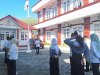 Kegiatan Apel Pagi Kantor Kecamatan Ceper dipimpin oleh Camat Ceper, Bp. Supardiyono, S.IP, M.Si. Diikuti oleh ASN kec Ceper dan karyawan karyawati kec ceper, Dinas Nivo se kec ceper, dan siswa siswi PKL dari SMK PGRI Pedan. Bertempat di Halaman Kantor Kecamatan Ceper. Rabu, 15 Oktober 2025.