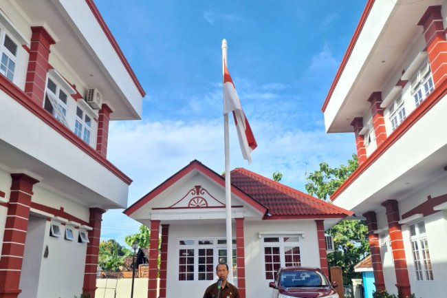KEGIATAN APEL PAGI KECAMATAN CEPER JUMAT,27 DESEMBER 2024