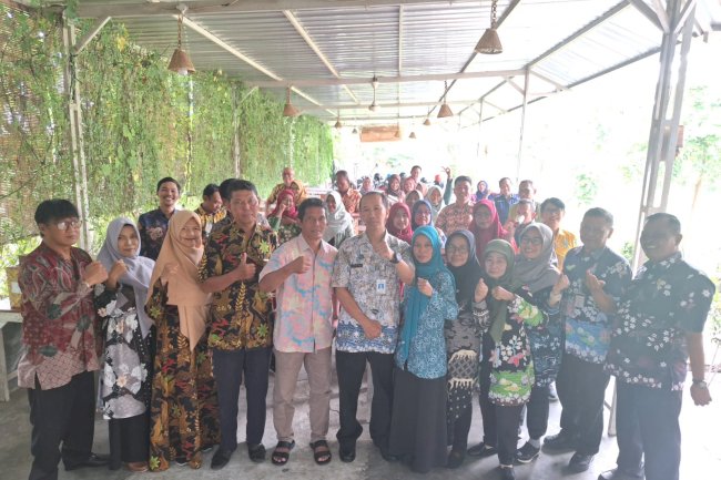 Kegiatan Pelepasan ASN Purna Tugas Kecamatan Ceper