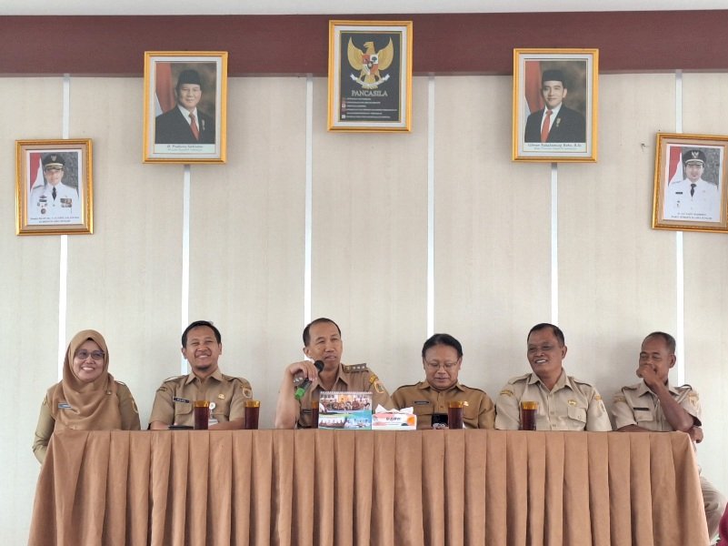 Menghantar ASN Purnatugas, An. Bapak Suranto di Aula Kantor Kecamatan Ceper