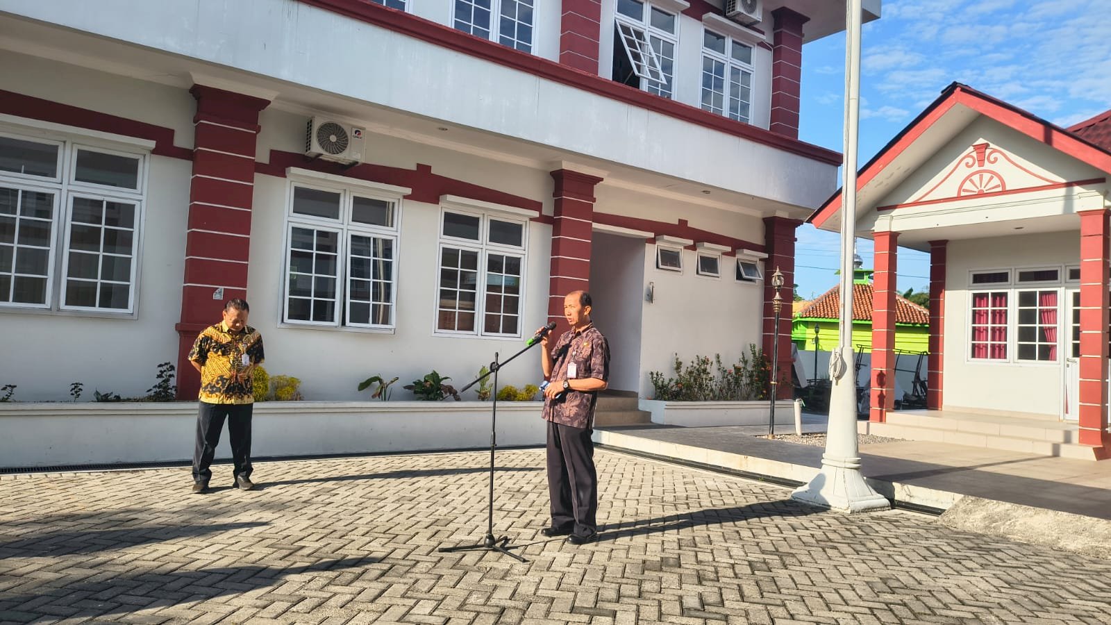 Kegiatan Apel Pagi Kecamatan Ceper