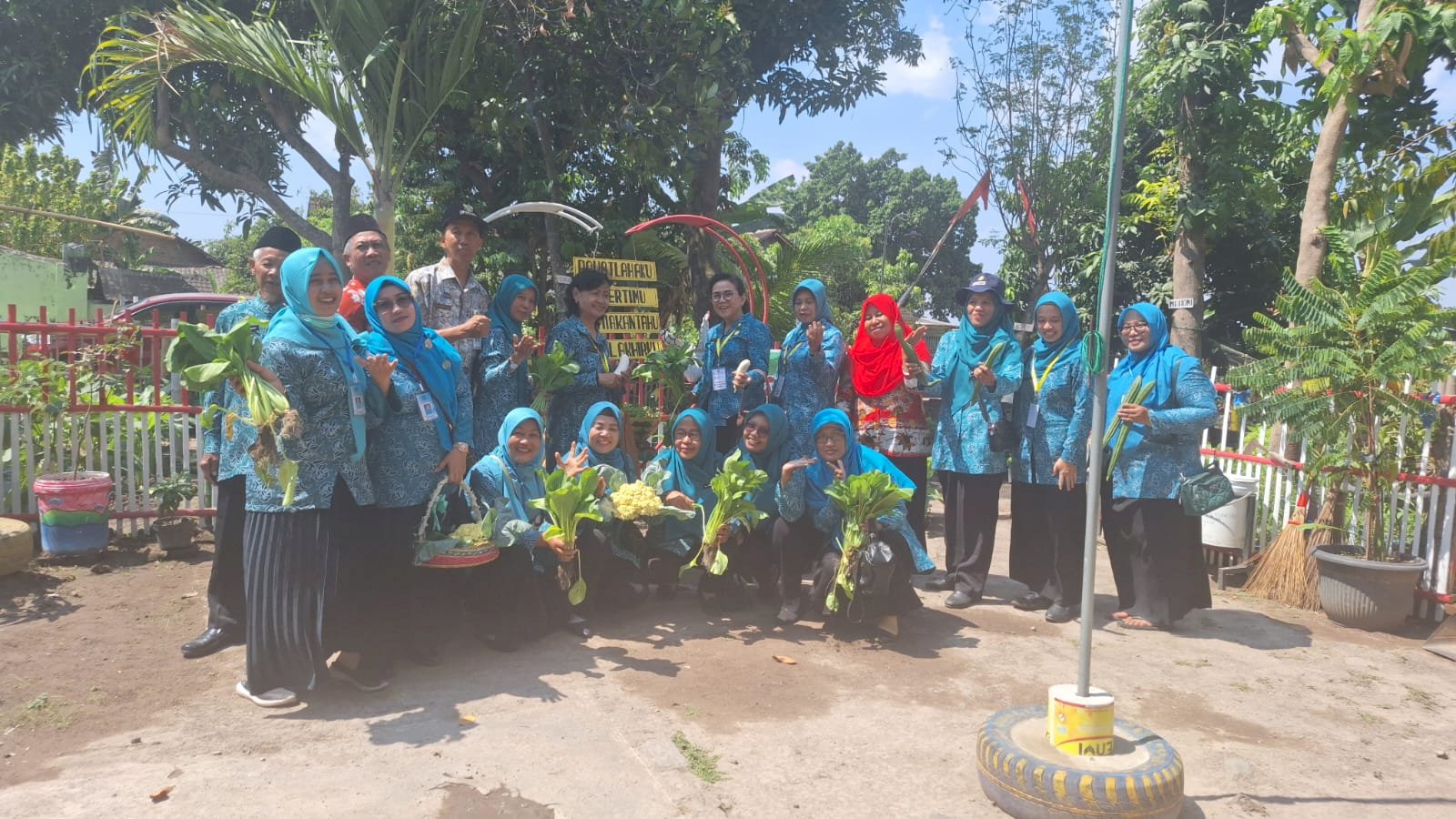 Evaluasi 10 Program Pokok PKK Desa Binaan tingkat Kab Klaten Tahun 2024 di Desa Tegalrejo dan Jambukidul.