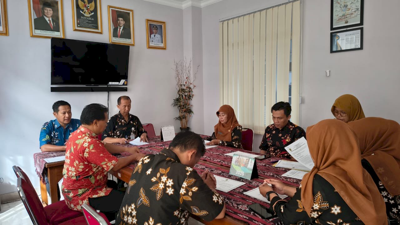 Penandatanganan Pakta Integritas dan Perjanjian Kinerja Kecamatan Ceper Tahun 2026