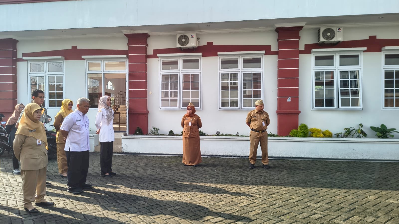Kegiatan Apel Pagi Kantor Kecamatan Ceper