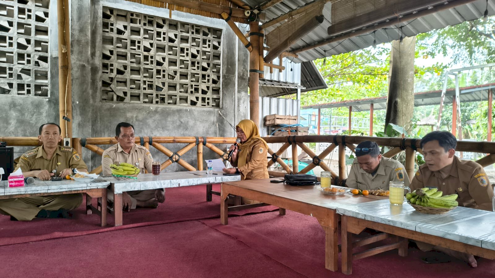 Kegiatan Pelepasan ASN Purnatugas Kecamatan Ceper, Bp. Perry Wirawan