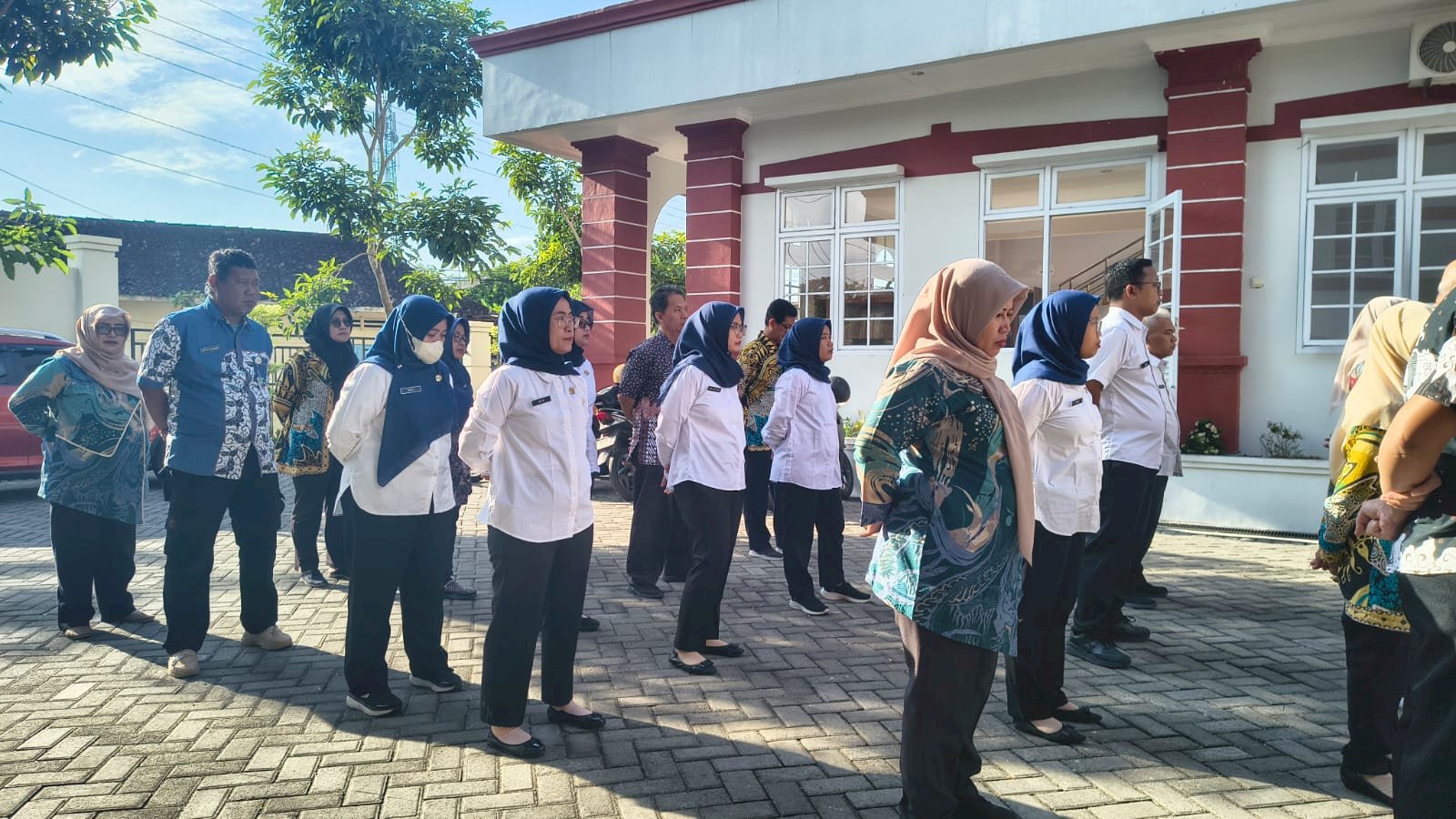 Kegiatan Apel Pagi Kecamatan Ceper