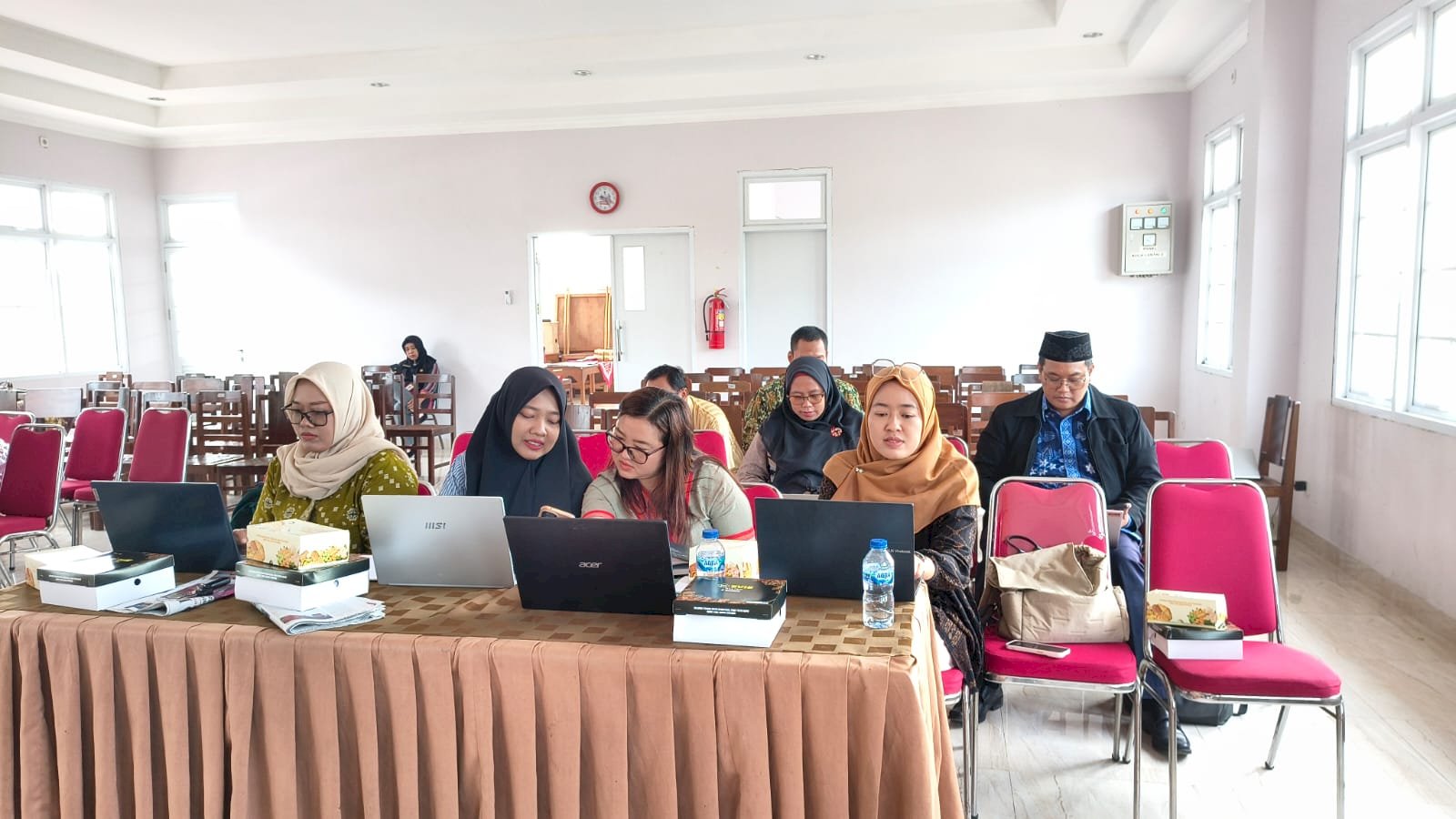 Kegiatan Pendampingan dan Evaluasi Pemutakhiran Daftar Informasi Publik pada Website DILAN oleh Kominfo Kab. Klaten