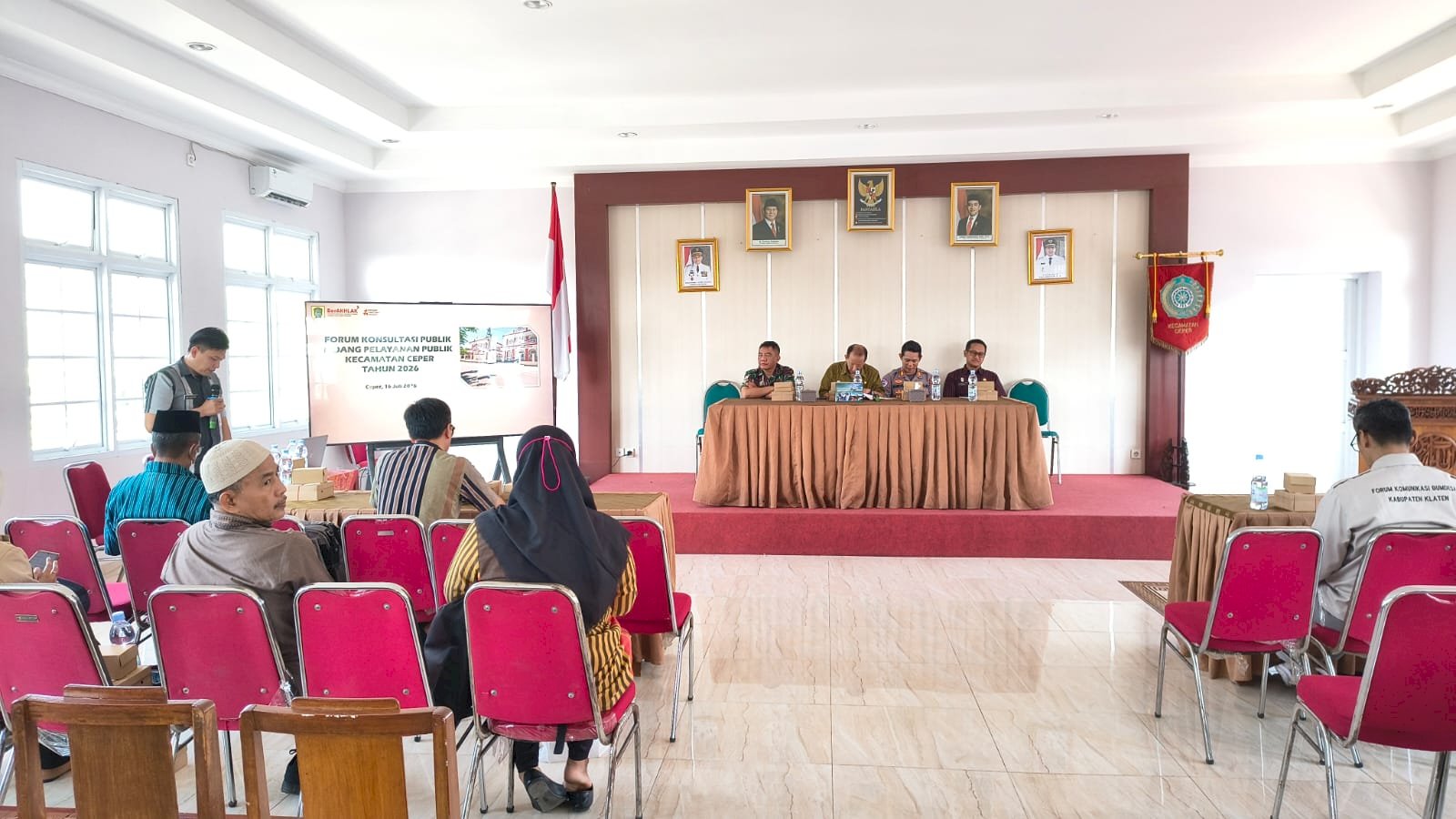 FORUM KONSULTASI PUBLIK STANDAR PELAYANAN KECAMATAN CEPER TAHUN 2026