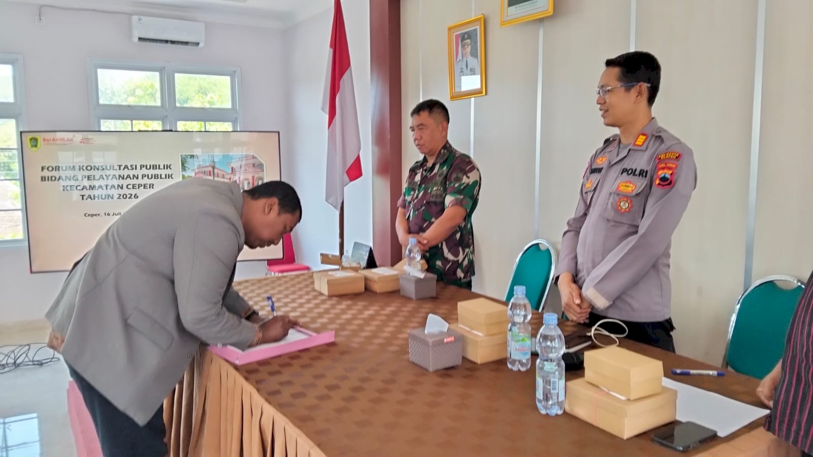 FORUM KONSULTASI PUBLIK STANDAR PELAYANAN KECAMATAN CEPER TAHUN 2026